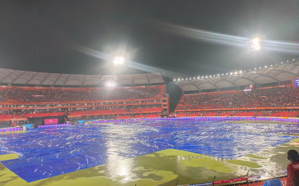 Hyderabad Stadium Rain Delay in IPL